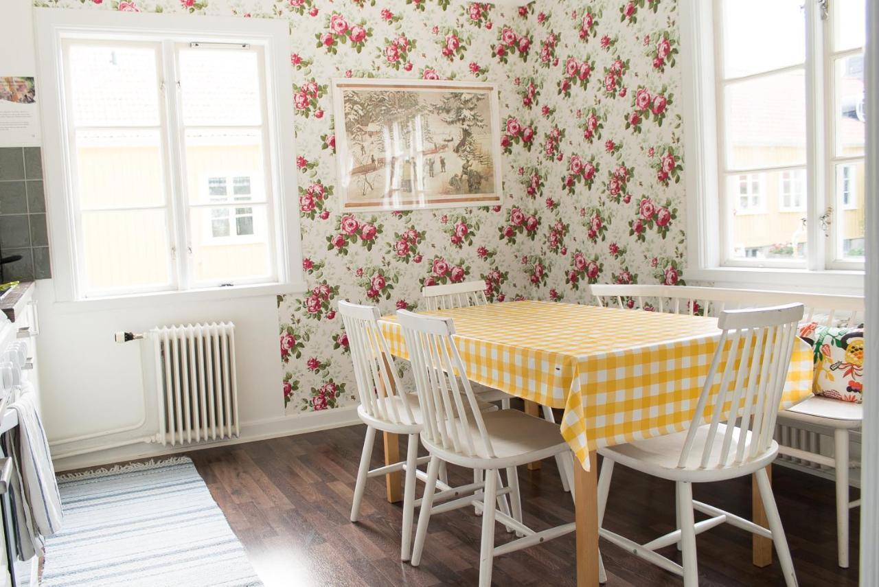 Malmgardens Vandrarhem B&B Strängnäs Esterno foto