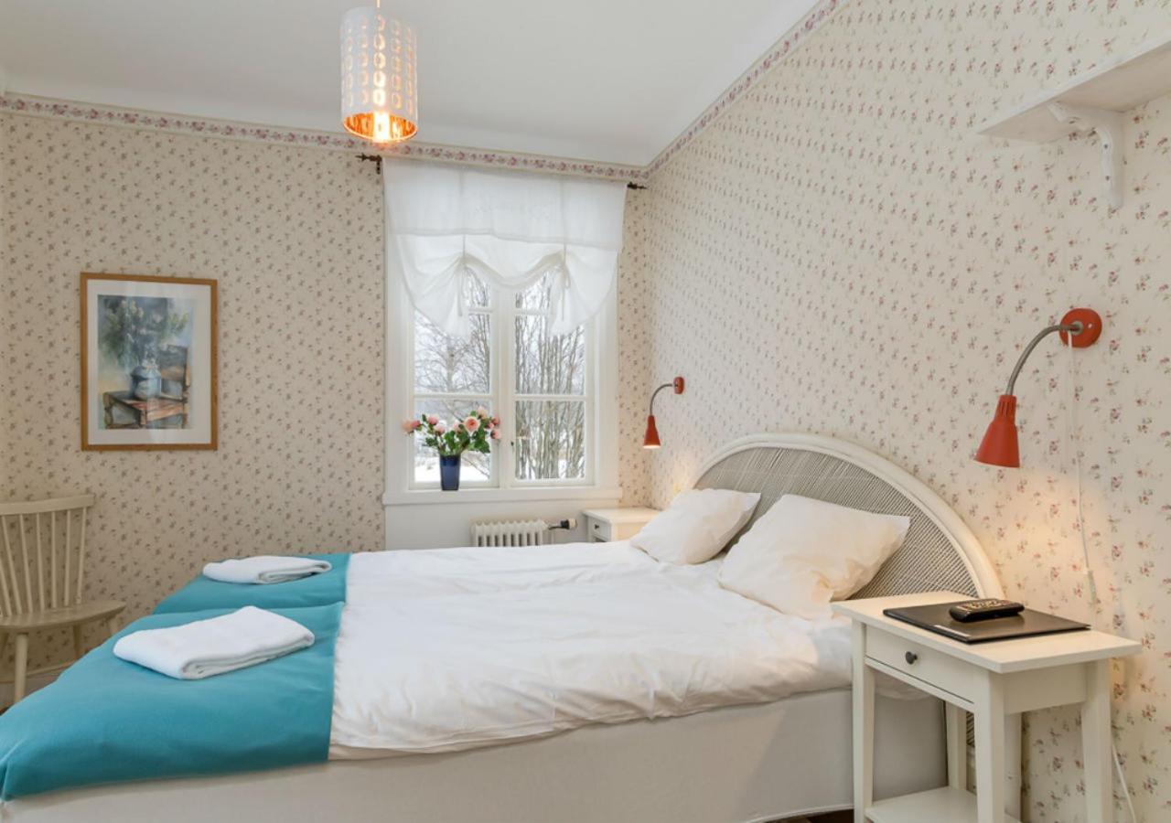 Malmgardens Vandrarhem B&B Strängnäs Esterno foto